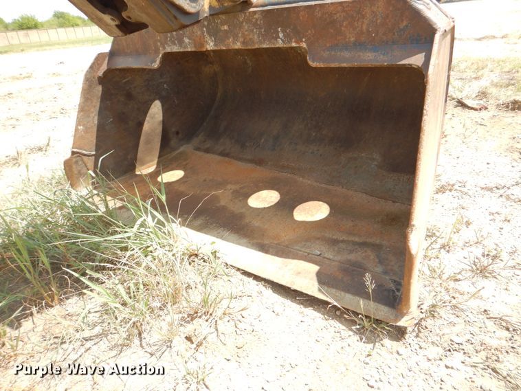 image for item DH5259 2000 Gradall XL2200 excavator