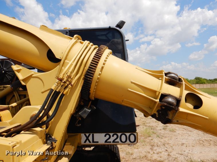 image for item DH5259 2000 Gradall XL2200 excavator