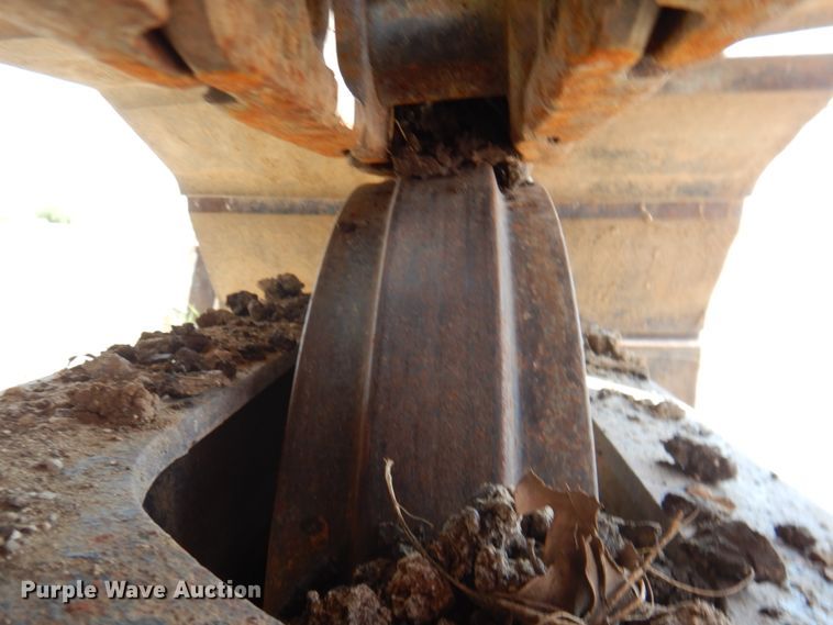 image for item DH5259 2000 Gradall XL2200 excavator