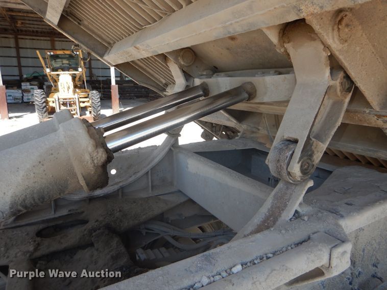 image for item DH6076 1985 Am General M929 dump truck