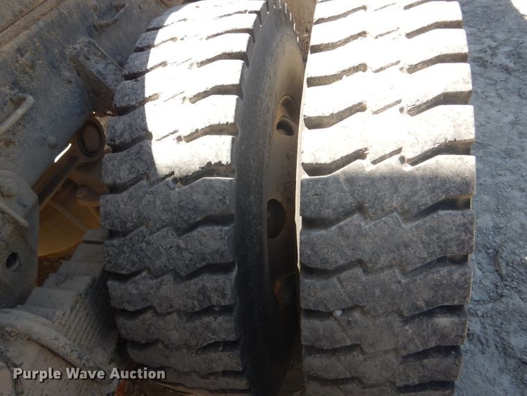 image for item DH6076 1985 Am General M929 dump truck