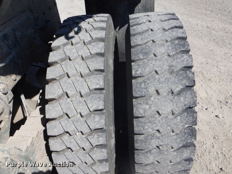 image for item DH6076 1985 Am General M929 dump truck