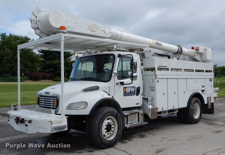 image for item DH6100 2006 Freightliner Business Class M2 bucket truck