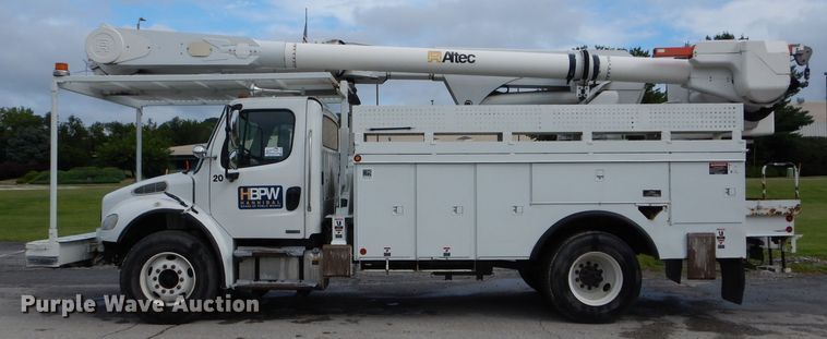 image for item DH6100 2006 Freightliner Business Class M2 bucket truck