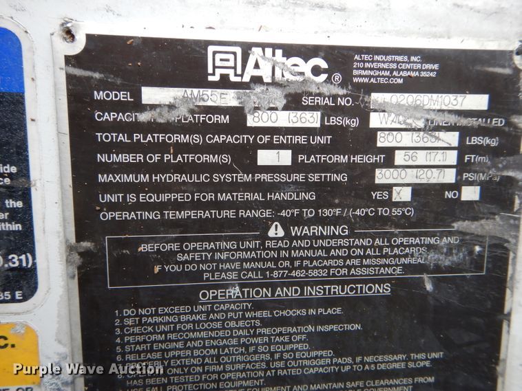 image for item DH6100 2006 Freightliner Business Class M2 bucket truck