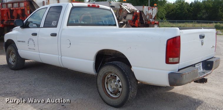 image for item ED9476 2005 Dodge Ram 1500 Quad Cab pickup truck