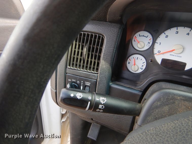 image for item ED9476 2005 Dodge Ram 1500 Quad Cab pickup truck