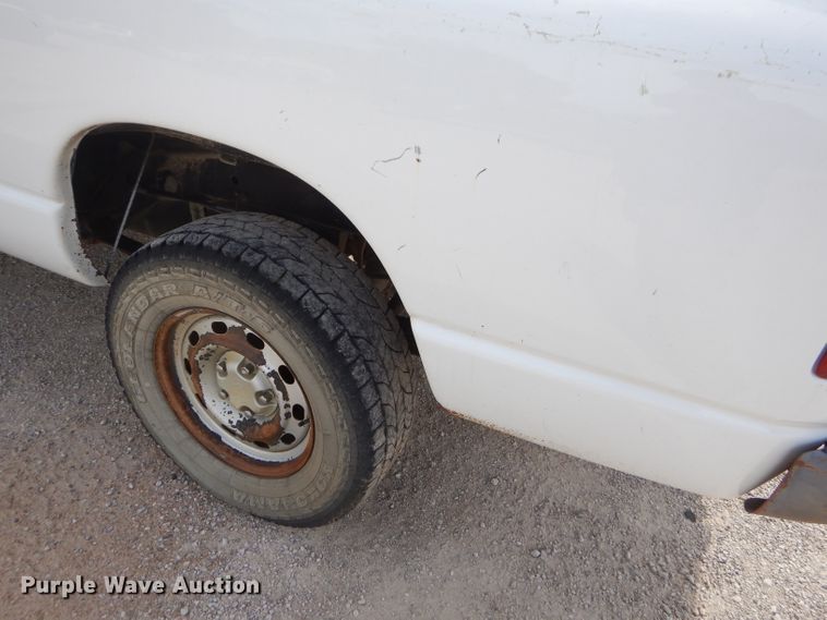 image for item ED9476 2005 Dodge Ram 1500 Quad Cab pickup truck