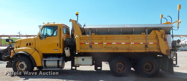 image for item EF9542 2001 Sterling LT9511 dump truck