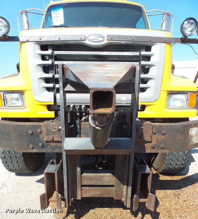 image for item EF9542 2001 Sterling LT9511 dump truck
