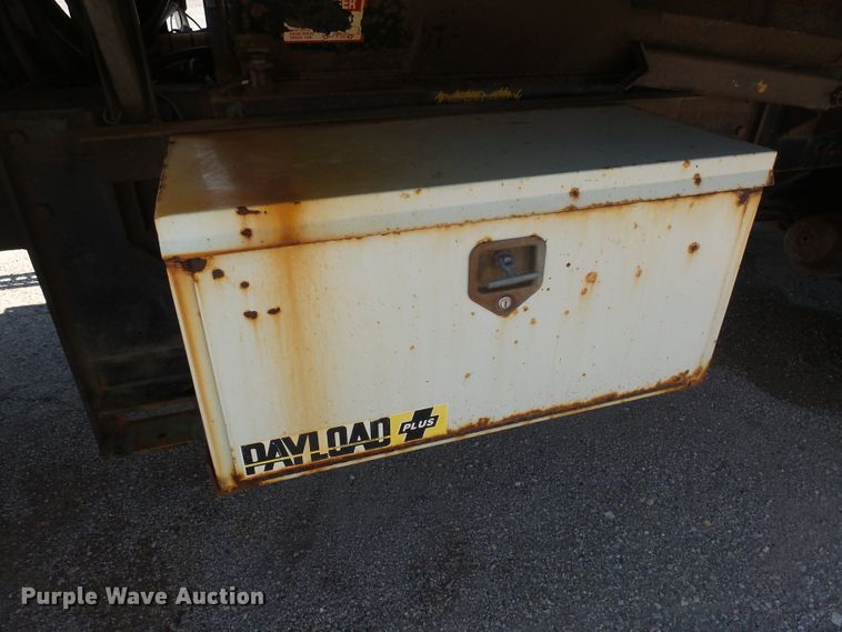 image for item EF9542 2001 Sterling LT9511 dump truck