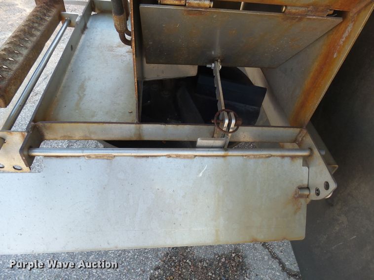 image for item EF9542 2001 Sterling LT9511 dump truck