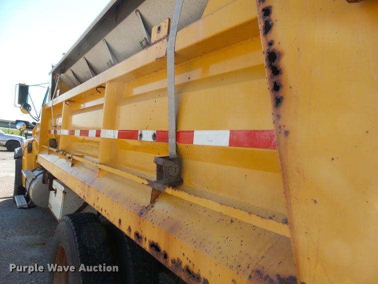 image for item EF9542 2001 Sterling LT9511 dump truck