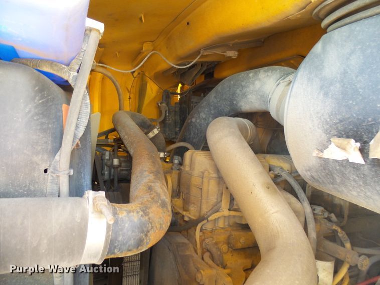 image for item EF9542 2001 Sterling LT9511 dump truck