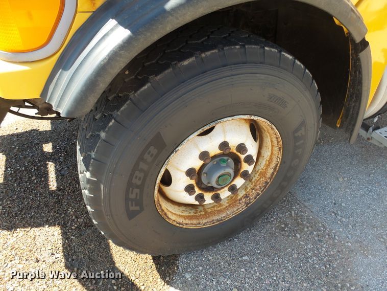 image for item EF9542 2001 Sterling LT9511 dump truck