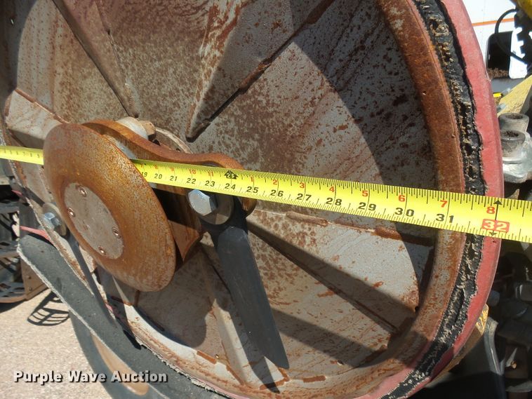 image for item EF9543 2006 Case MXU100 tractor