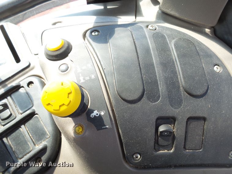 image for item EF9543 2006 Case MXU100 tractor