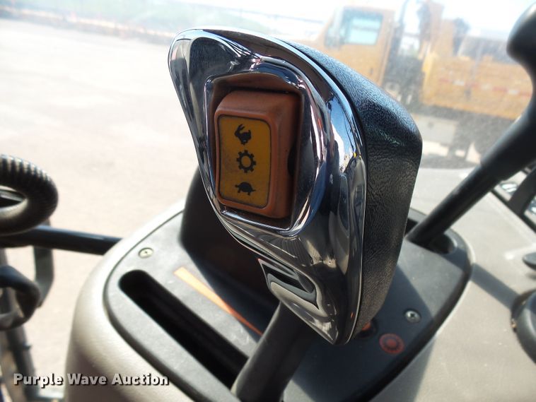 image for item EF9543 2006 Case MXU100 tractor