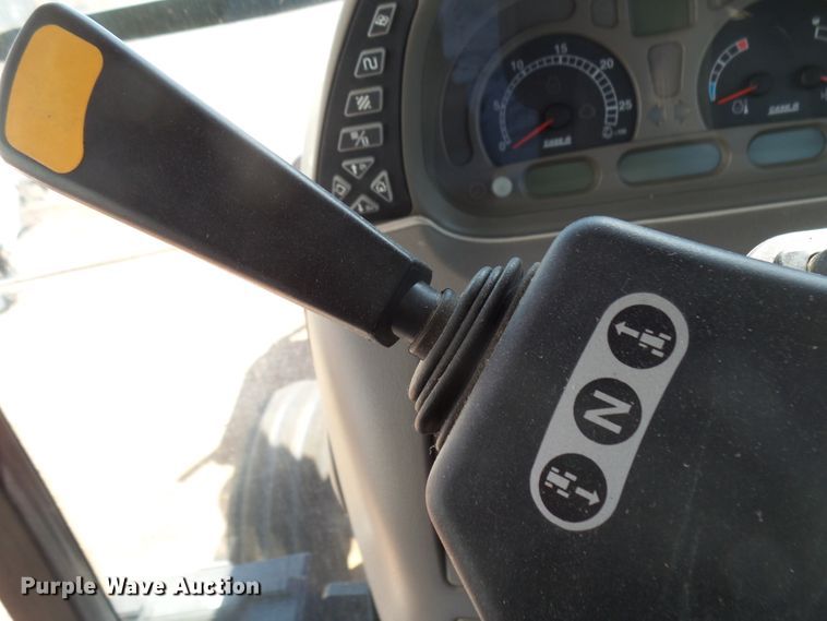 image for item EF9543 2006 Case MXU100 tractor