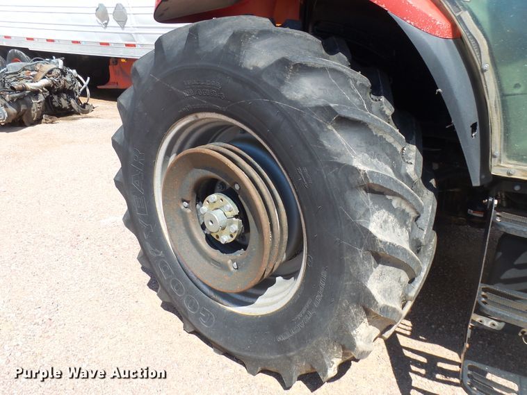 image for item EF9543 2006 Case MXU100 tractor