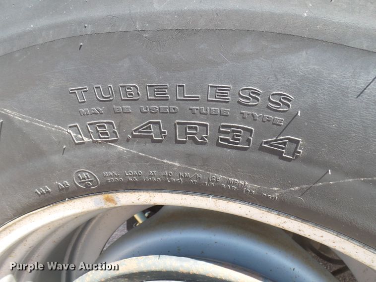 image for item EF9543 2006 Case MXU100 tractor