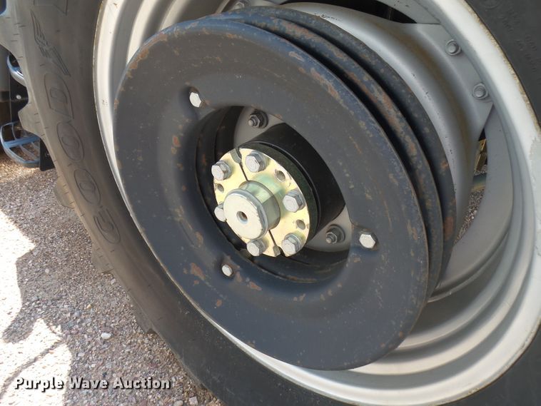 image for item EF9543 2006 Case MXU100 tractor