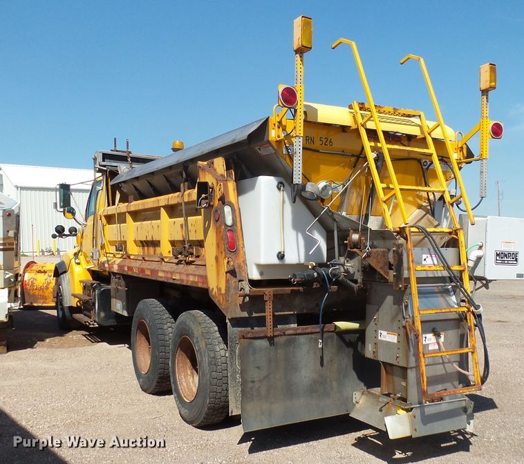 image for item EF9544 2001 Sterling LT9511 dump truck