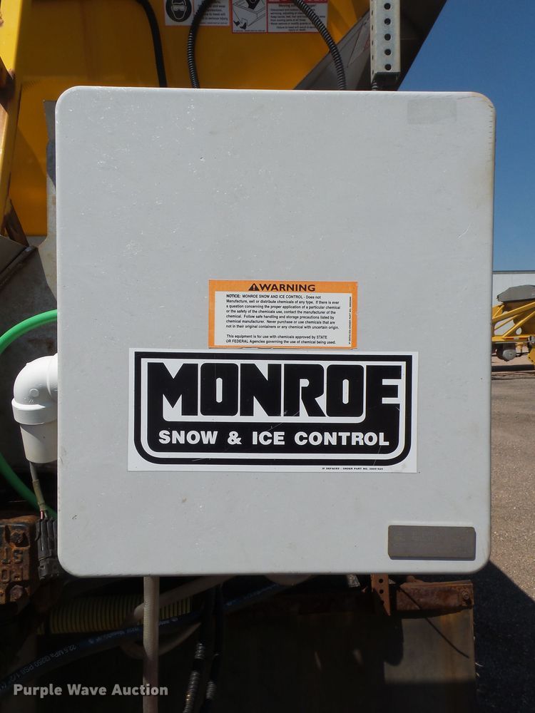 image for item EF9544 2001 Sterling LT9511 dump truck