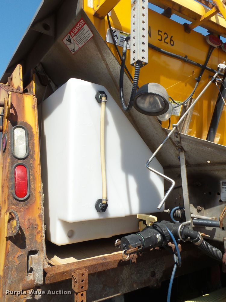 image for item EF9544 2001 Sterling LT9511 dump truck