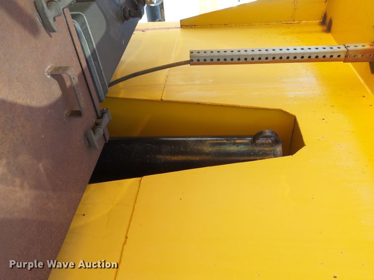 image for item EF9544 2001 Sterling LT9511 dump truck