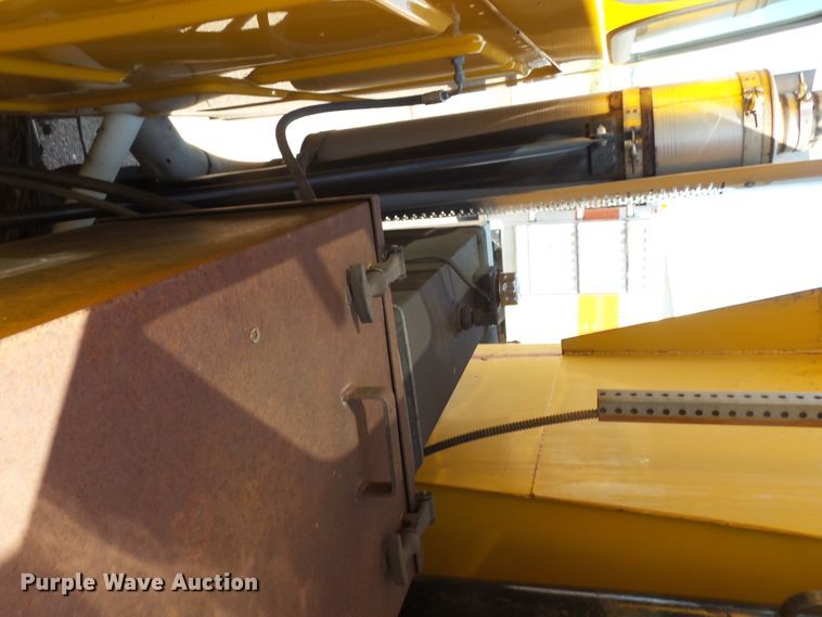 image for item EF9544 2001 Sterling LT9511 dump truck