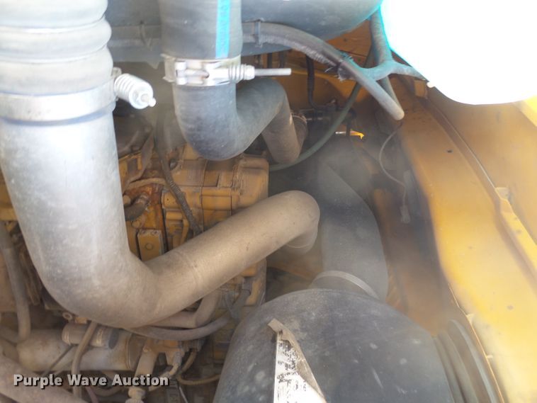 image for item EF9544 2001 Sterling LT9511 dump truck