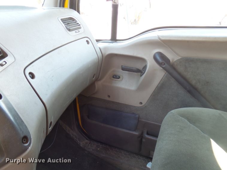 image for item EF9544 2001 Sterling LT9511 dump truck