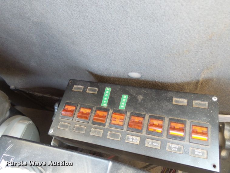 image for item EF9544 2001 Sterling LT9511 dump truck