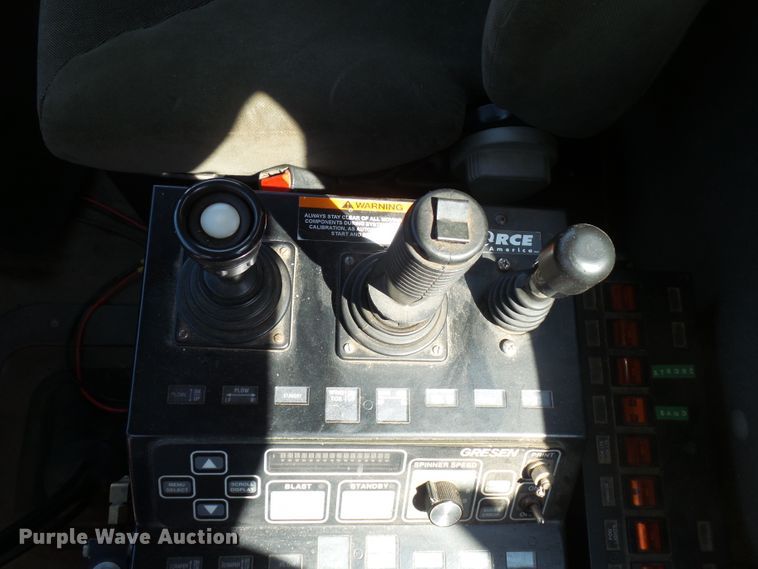 image for item EF9544 2001 Sterling LT9511 dump truck