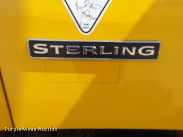 image for item EF9544 2001 Sterling LT9511 dump truck