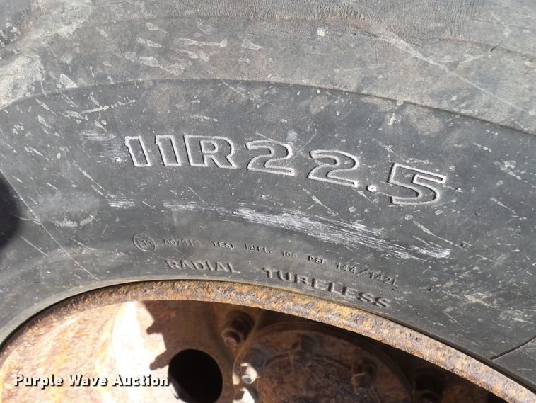 image for item EF9544 2001 Sterling LT9511 dump truck