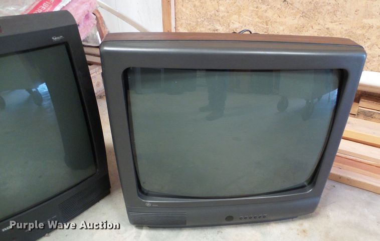 image for item EQ9175 (5) televisions