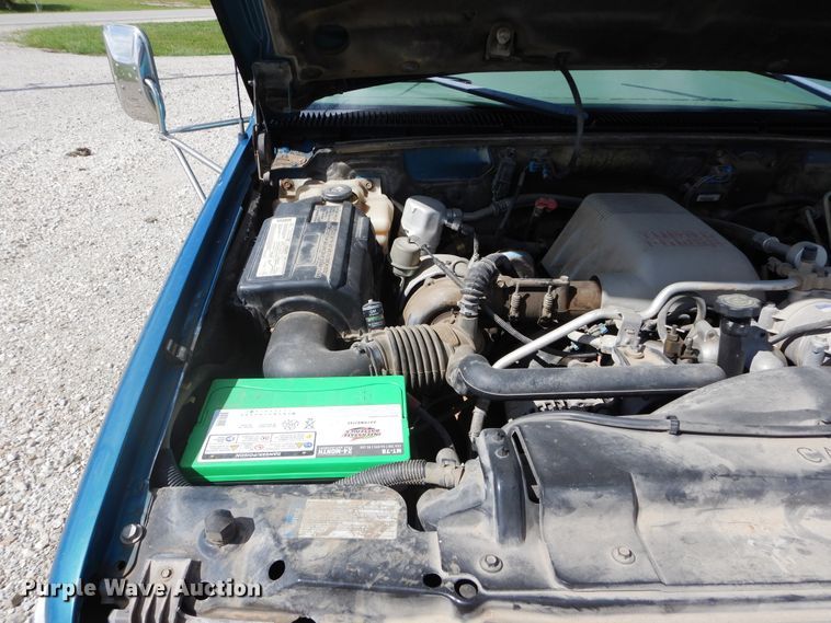 image for item FI9987 1998 Chevrolet K3500 dump flatbed pickup truck