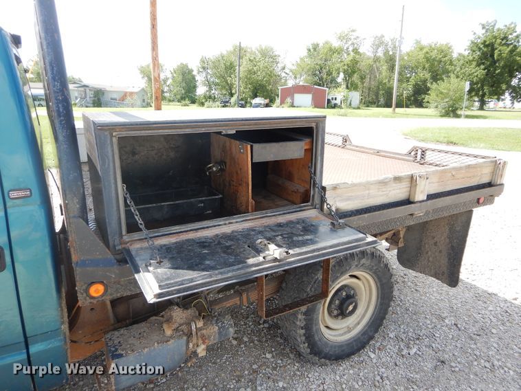 image for item FI9987 1998 Chevrolet K3500 dump flatbed pickup truck