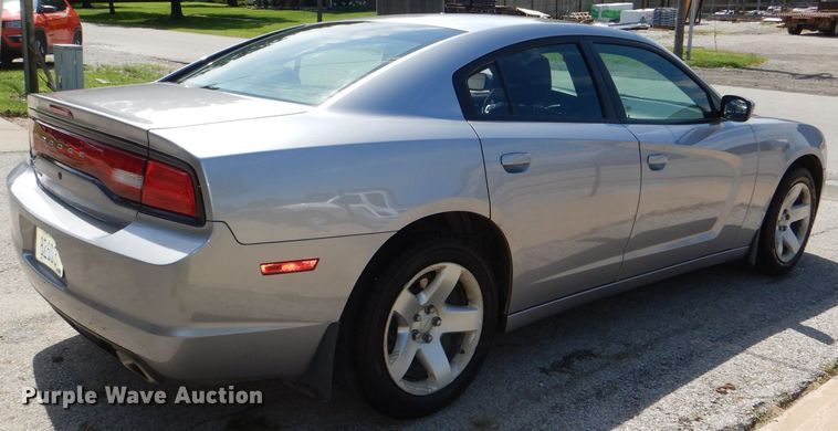 image for item FN9077 2011 Dodge Charger Police