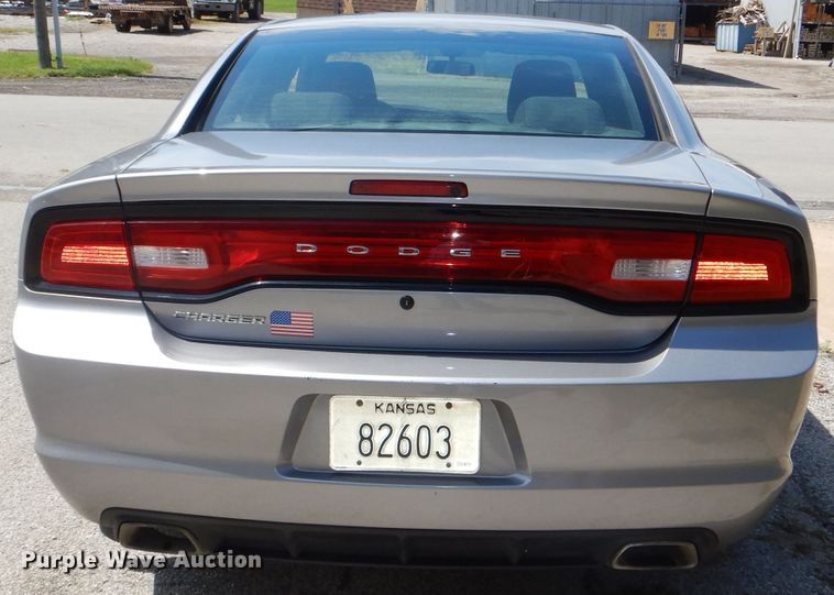 image for item FN9077 2011 Dodge Charger Police