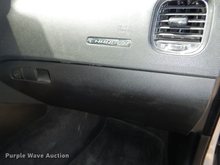 image for item FN9077 2011 Dodge Charger Police