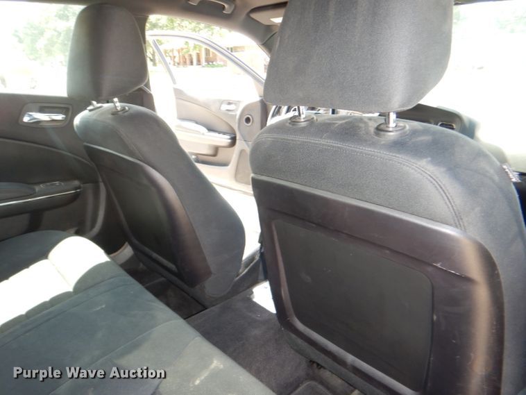 image for item FN9077 2011 Dodge Charger Police