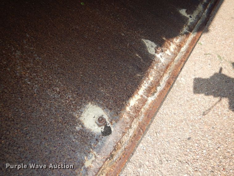 image for item FN9081 John Deere 95"W general purpose bucket