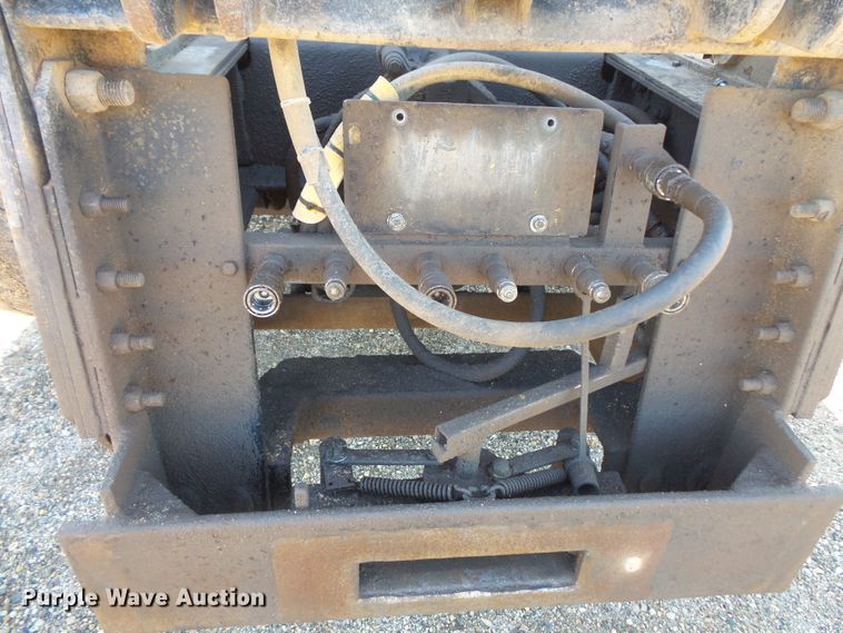 image for item FU9317 1998 International 2554 dump truck