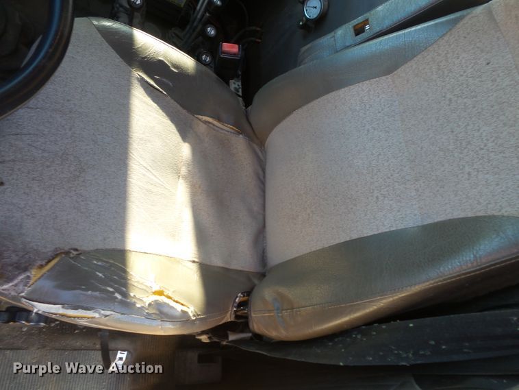 image for item FU9317 1998 International 2554 dump truck