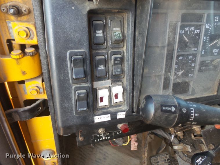 image for item FU9317 1998 International 2554 dump truck