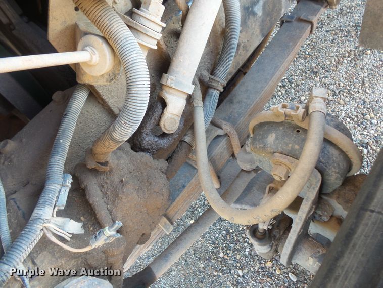 image for item FU9317 1998 International 2554 dump truck