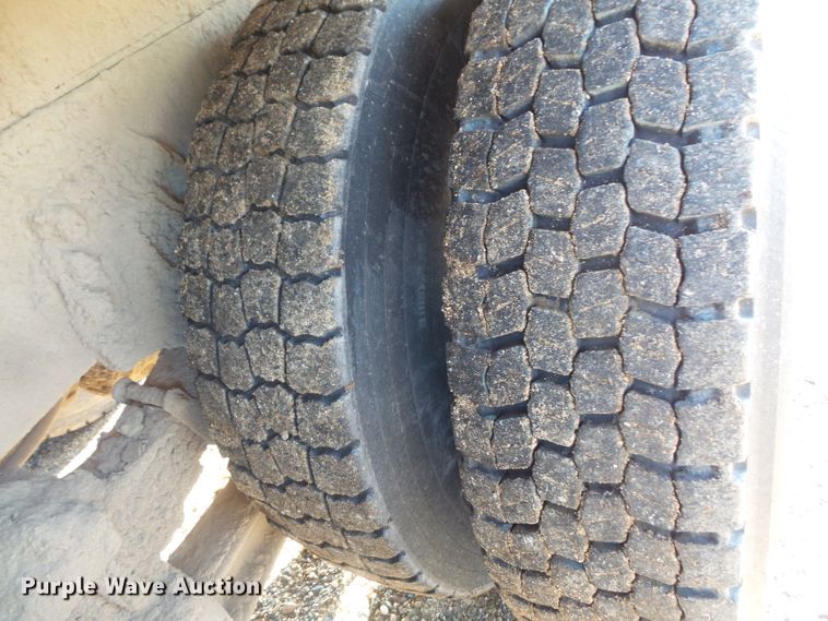 image for item FU9317 1998 International 2554 dump truck